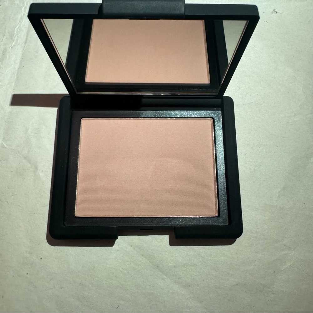 NARS blush - Picture 2 of 5